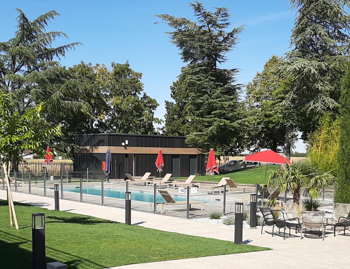 Logis Hotel Relais Saint Jacques - Chateauroux Déols Kültér fotó