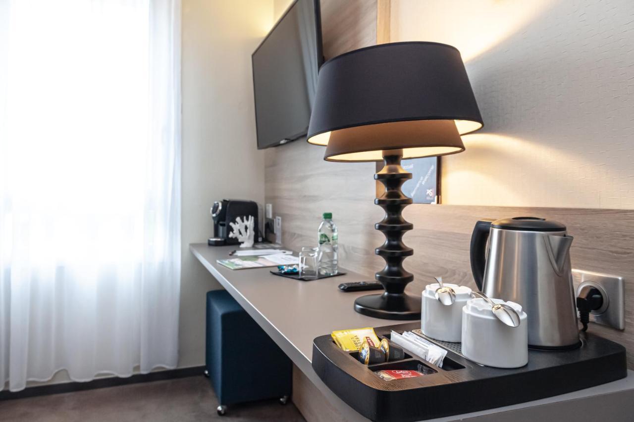 Logis Hotel Relais Saint Jacques - Chateauroux Déols Kültér fotó