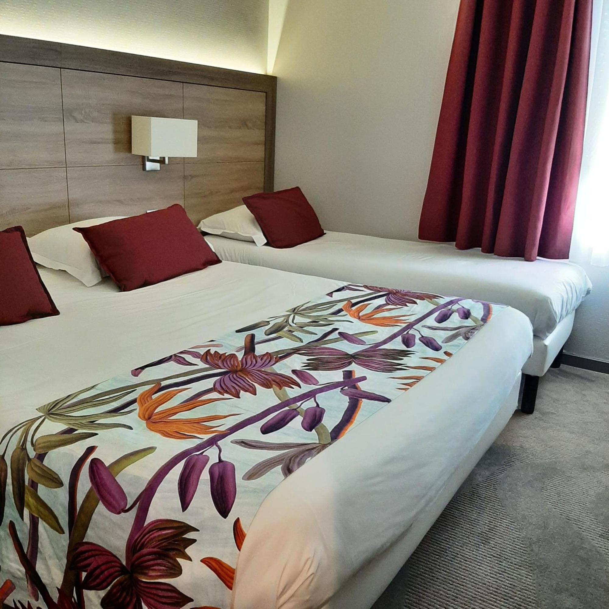 Logis Hotel Relais Saint Jacques - Chateauroux Déols Kültér fotó