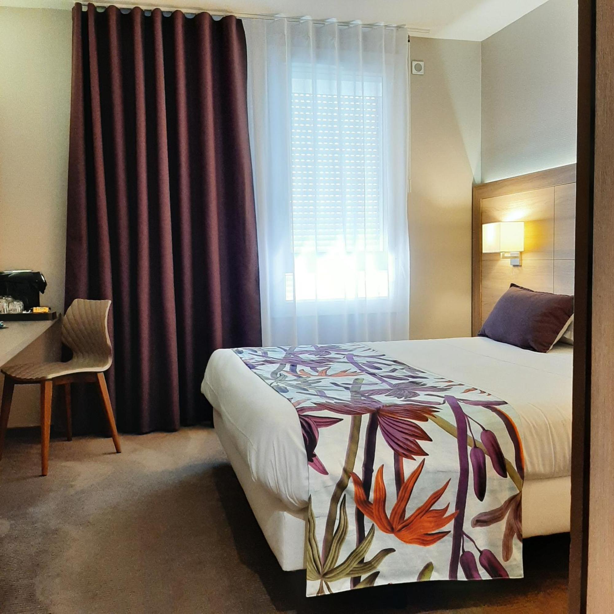 Logis Hotel Relais Saint Jacques - Chateauroux Déols Kültér fotó