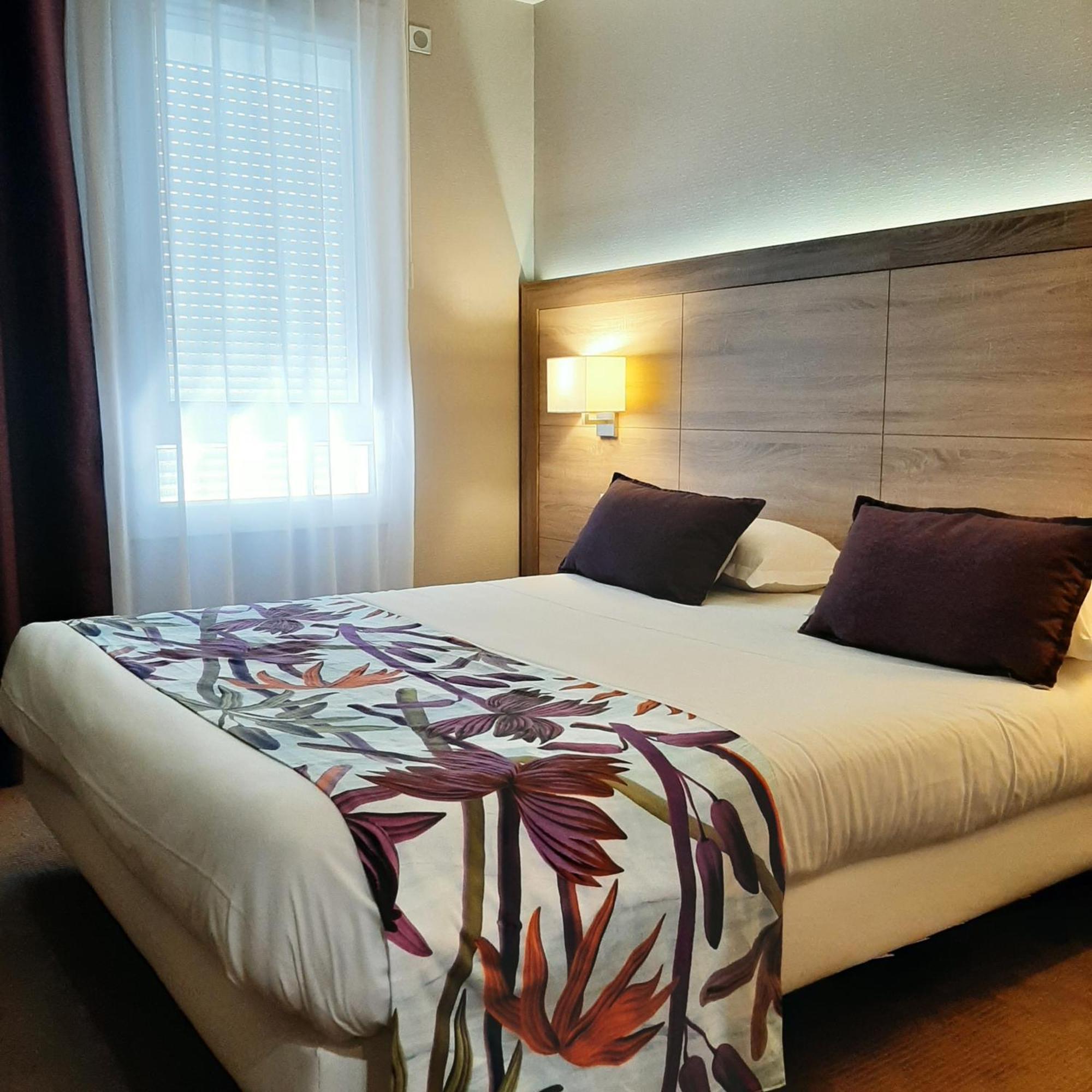 Logis Hotel Relais Saint Jacques - Chateauroux Déols Kültér fotó